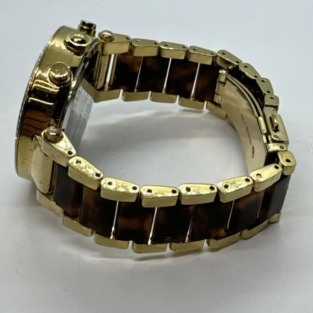 Michael Kors Parker MK5688 Women Two-Tone Analog Dial Quartz Wrist Watch JNA616